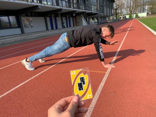 Aua-Aua-Liegestützen